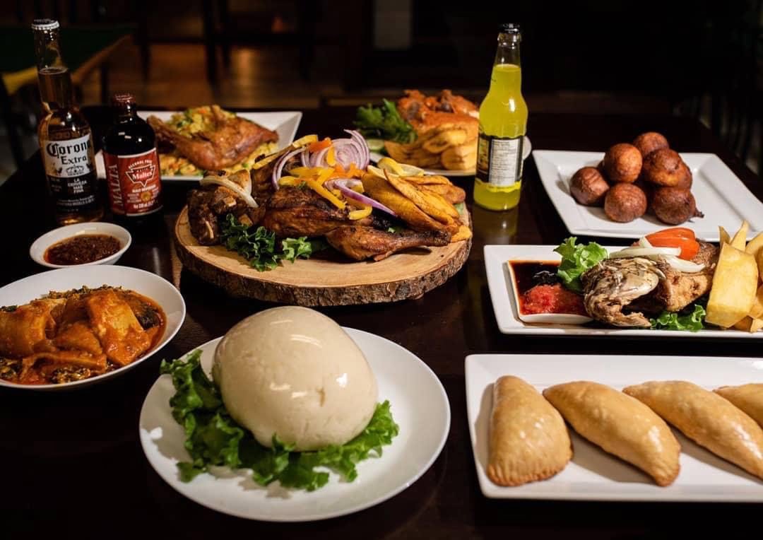 Array of Meals | Monamie Resto |Photocredit Facebook