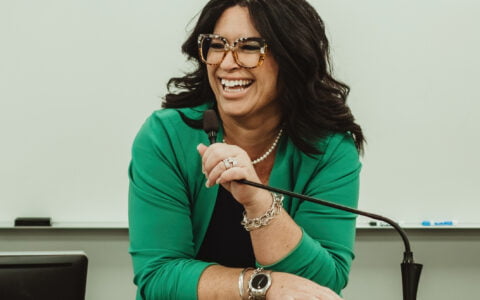 Jacqueline Biollo is a columnist with Ladiescorner.ca