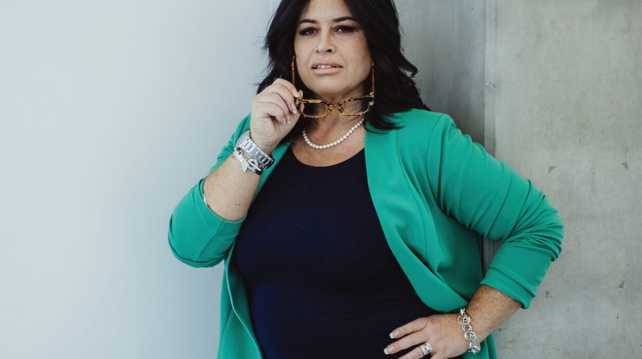 Jacqueline Biollo is a columnist with Ladiescorner.ca