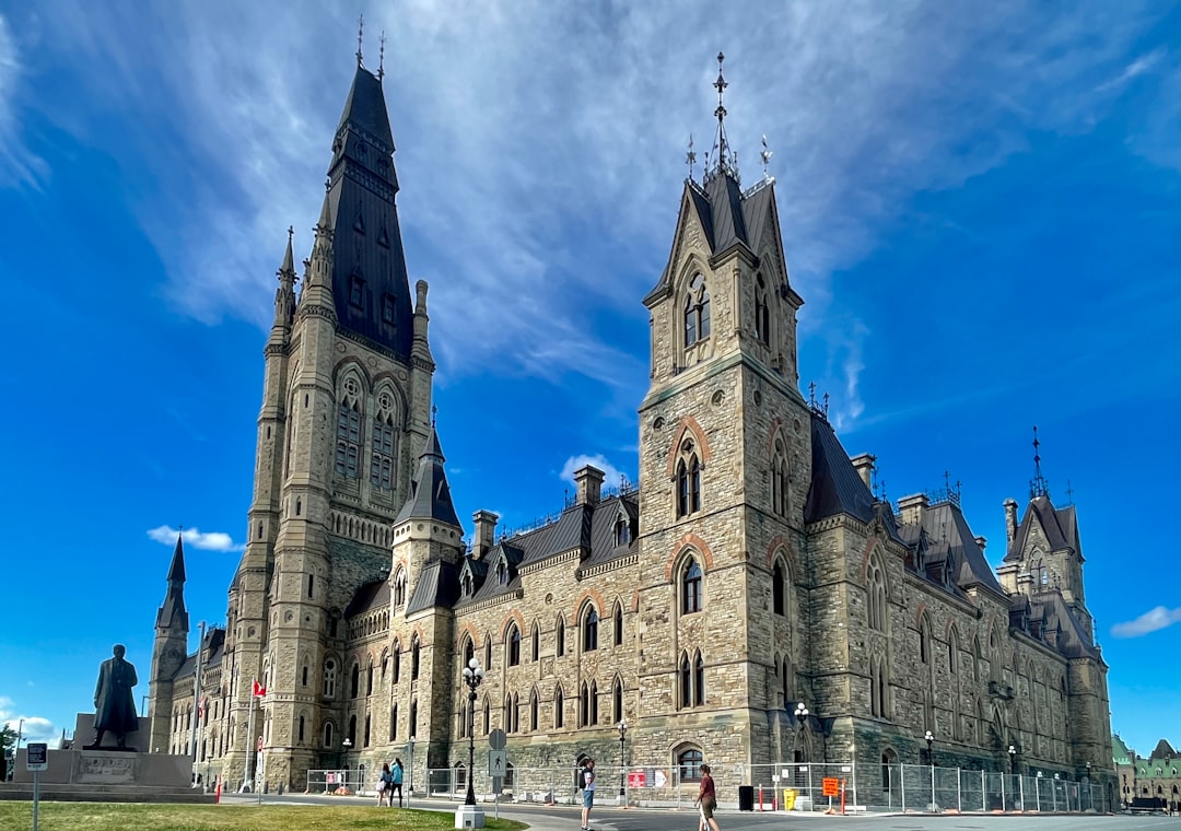 Canada's Climate Policy Transition: Analyzing the Liberal Strategy After Guilbeault
