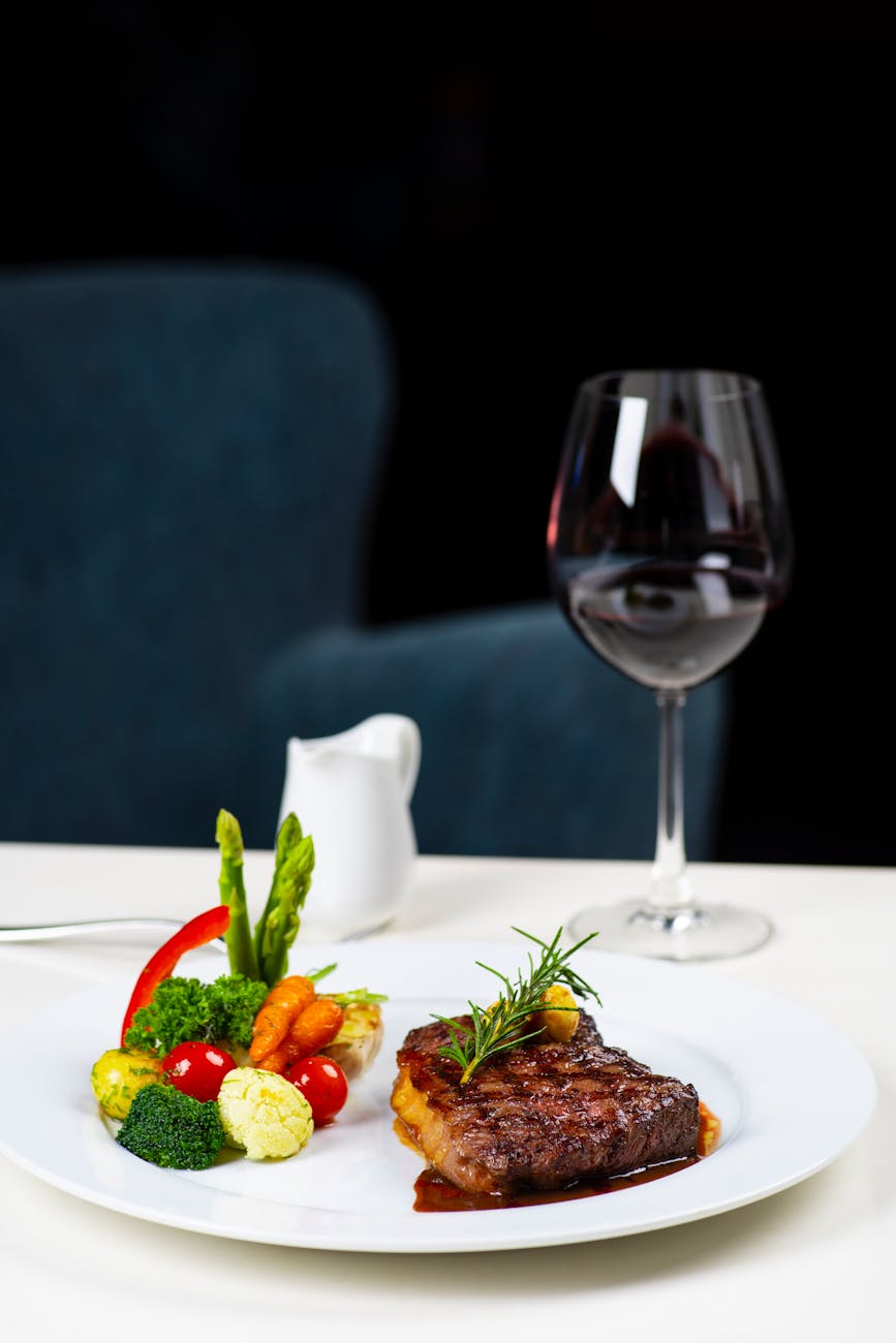Canadian Taxpayers Federation Reports High-End Dining on Prime Minister's International Flights