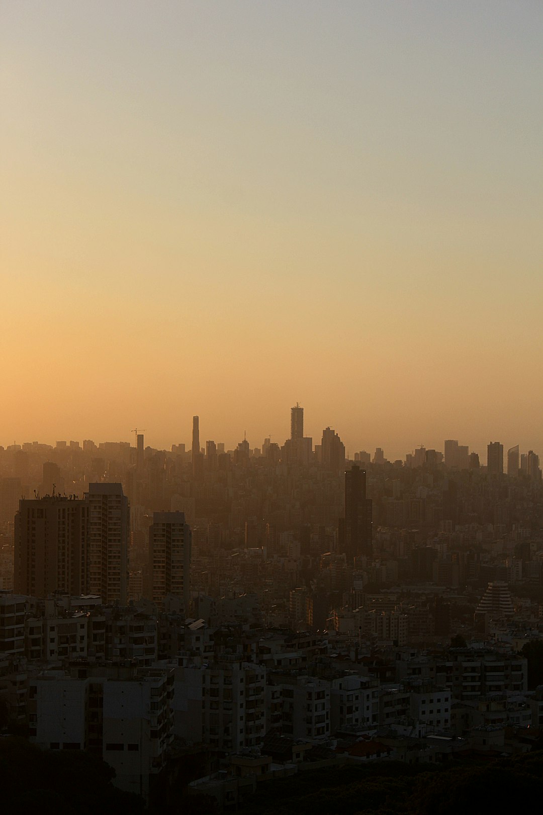 Escalating Lebanon Ceasefire Tensions: Israeli Strikes Kill 31 as Conflict Hits Day 89