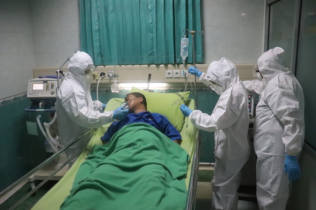 France Confirms First Ebola Case in Doctor Returning from DR Congo