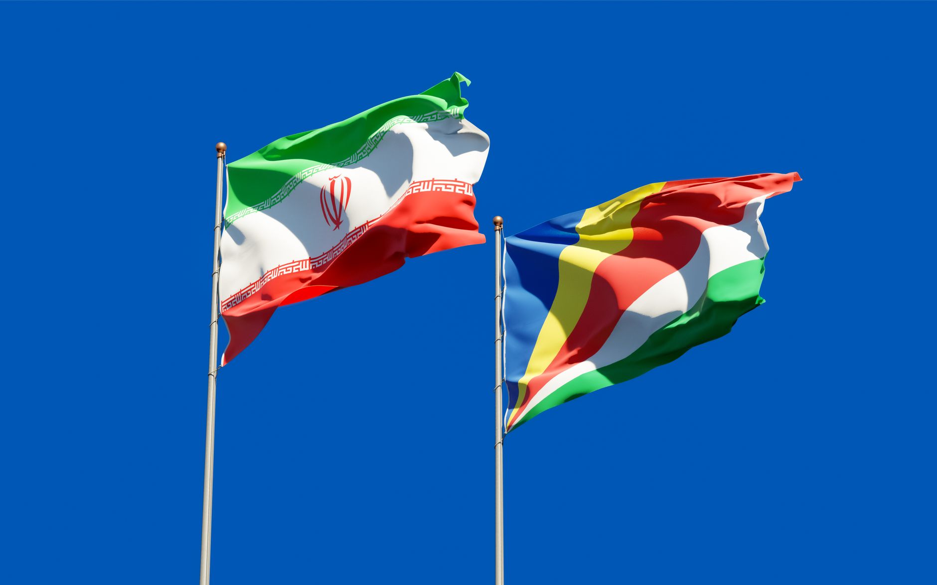Pezeshkian Lands in Islamabad Following High-Stakes Switzerland Negotiations
