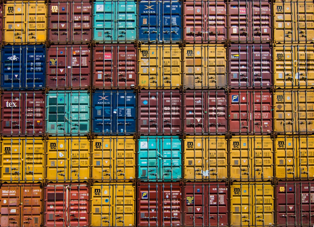 Canadian Exporters Prepare for Economic Shock as Section 338 Tariffs Loom