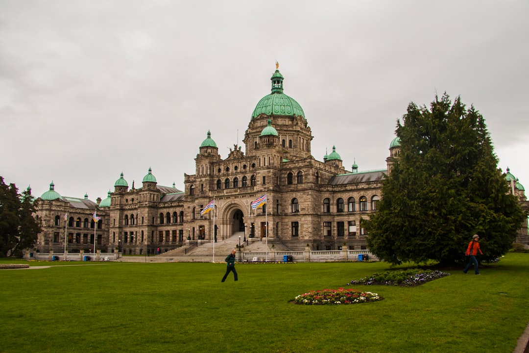 Canadian Political Accountability Under Fire Over Bridge Statements and Federal Advisory Roles