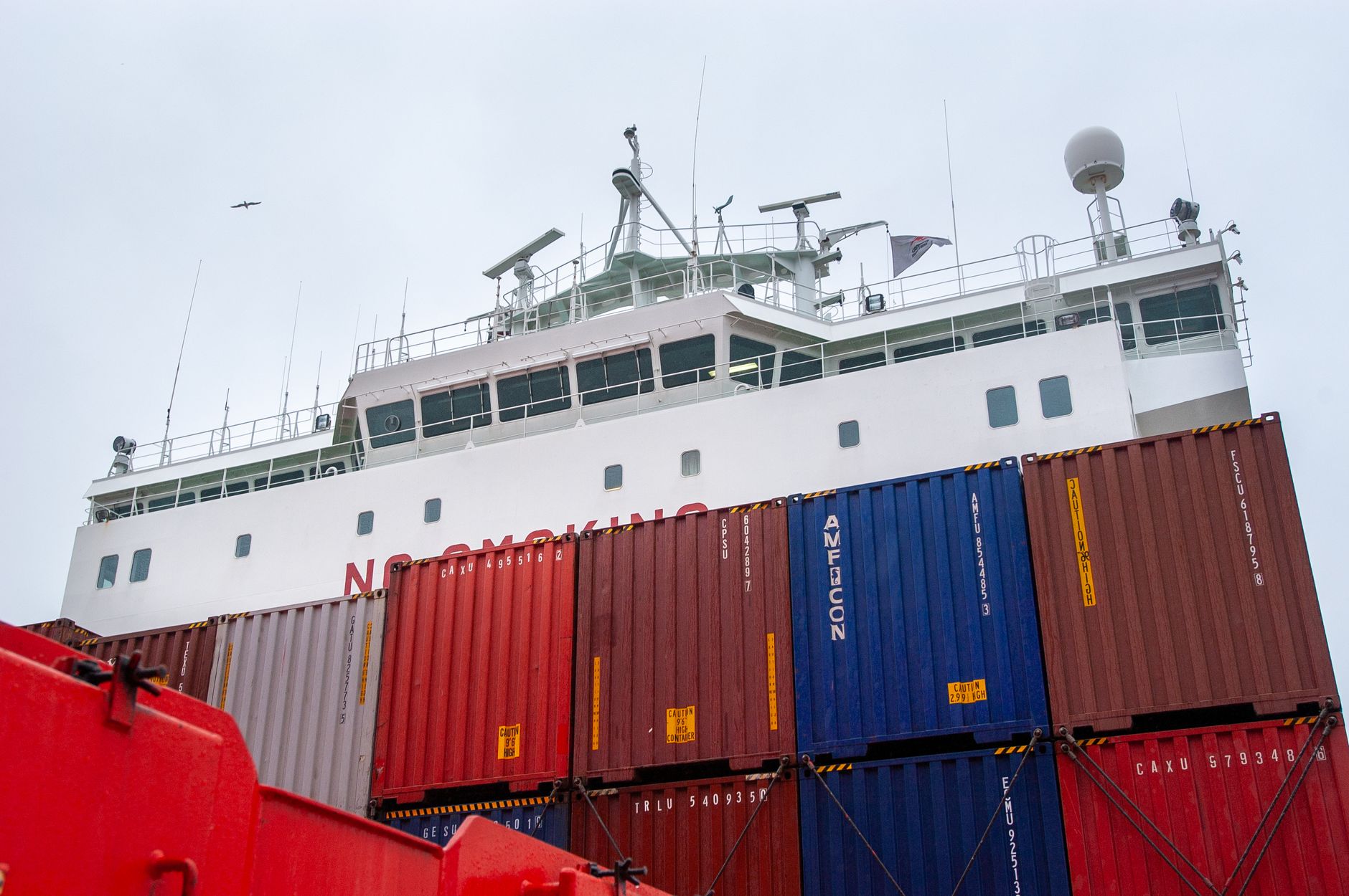 Canadian Trade Diversification: Scrutiny Mounts Over Infrastructure and Food Import Standards